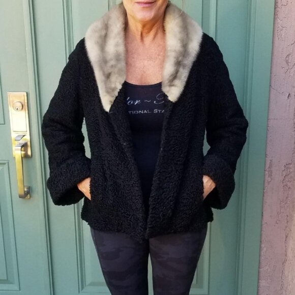 Vtg 1960's Black Broadtail Persian Lamb Fur Jacket with Grey Mink Fur Collar - Picture 2 of 16